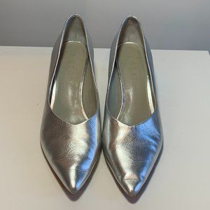 1 STATE - Silver Pumps